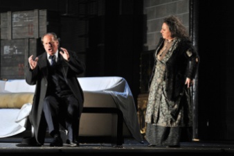 Albert Dohmen (Wanderer) i Ewa Podles (Erda) al 3er acte de Siegfried, Producció Robert Carsen Fotografia ® A Bofill