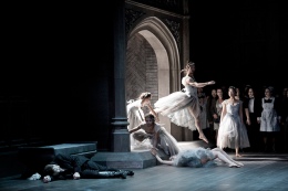 Macbeth, producció Christof Loy Fotografia © GTG / Monika Rittershaus