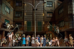 L'elisir d'amore Gran Teatre del Liceu, producció de Mario Gas Foto ® A Bofill